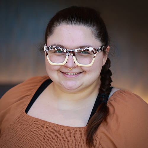 Lisa Employee Contact